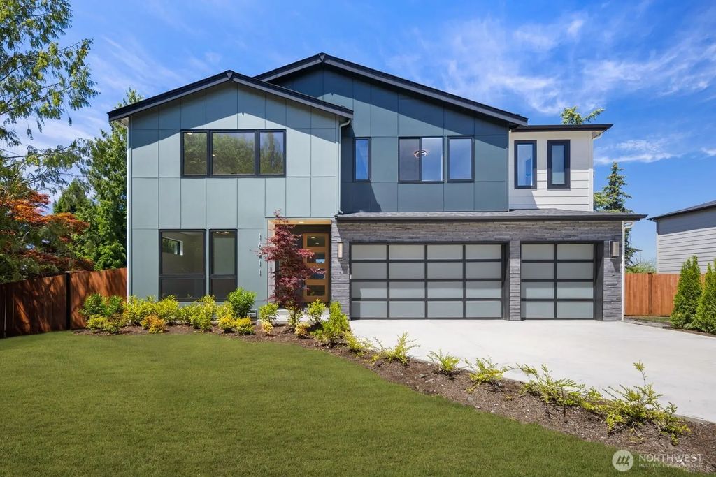 16211 Simonds Road Ne, Kenmore
