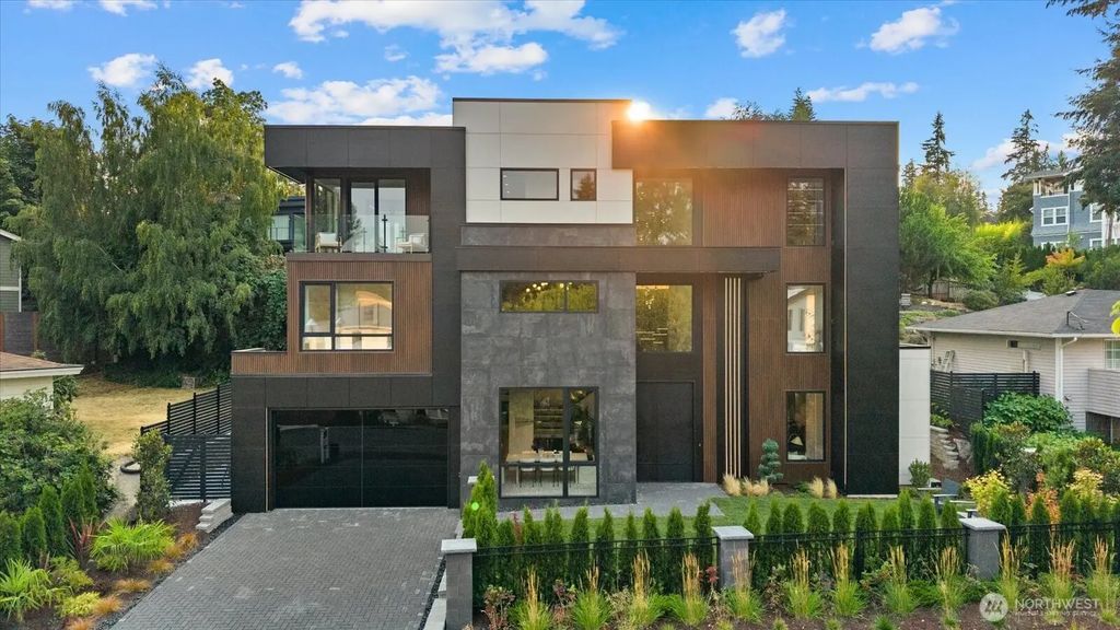 1331 102nd Avenue Ne, Bellevue