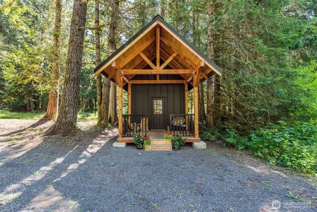 83 Lostwood Lane, Sequim