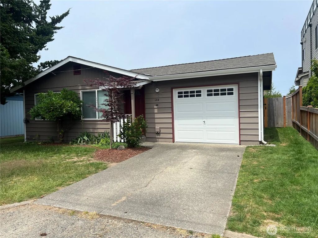 1214 N 35th Street, Renton