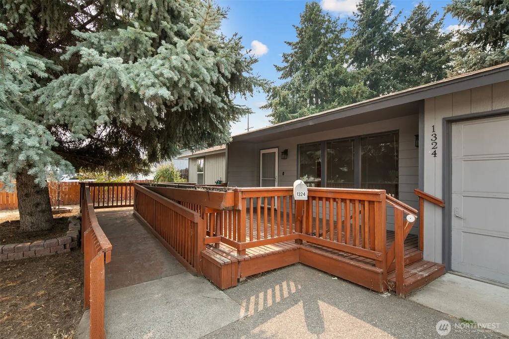 1324 Cascade Street, Wenatchee