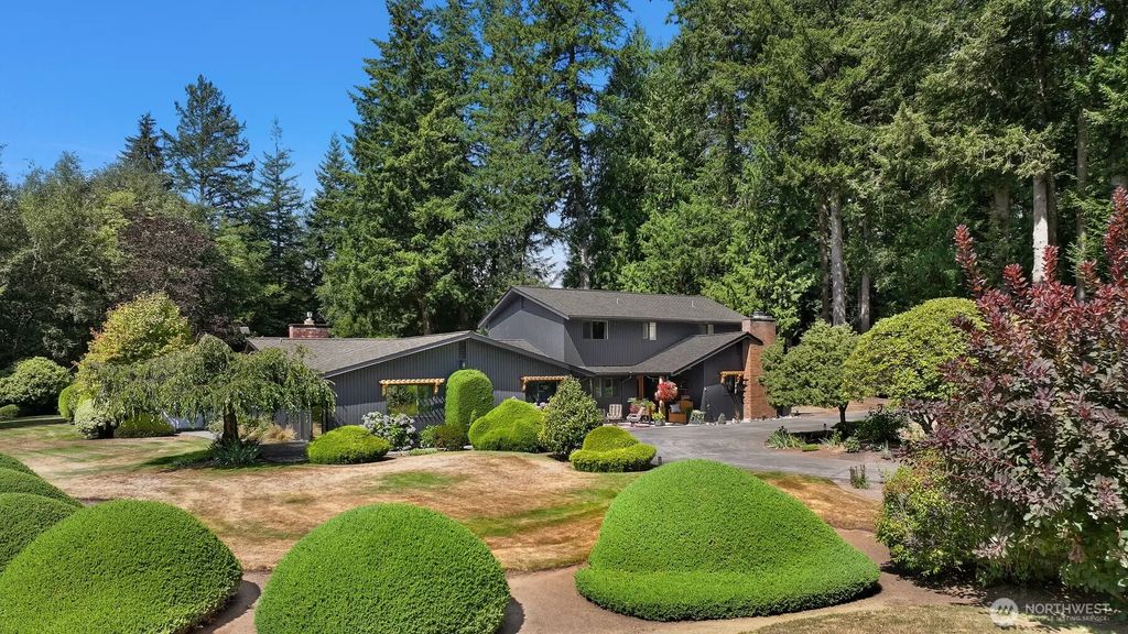 3504 Loomis Trail Road, Blaine