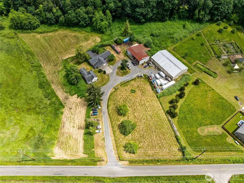 4250 Dewey Road, Bellingham
