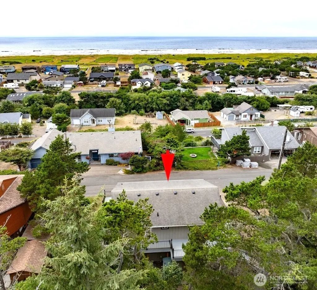 30110 J Place, Ocean Park