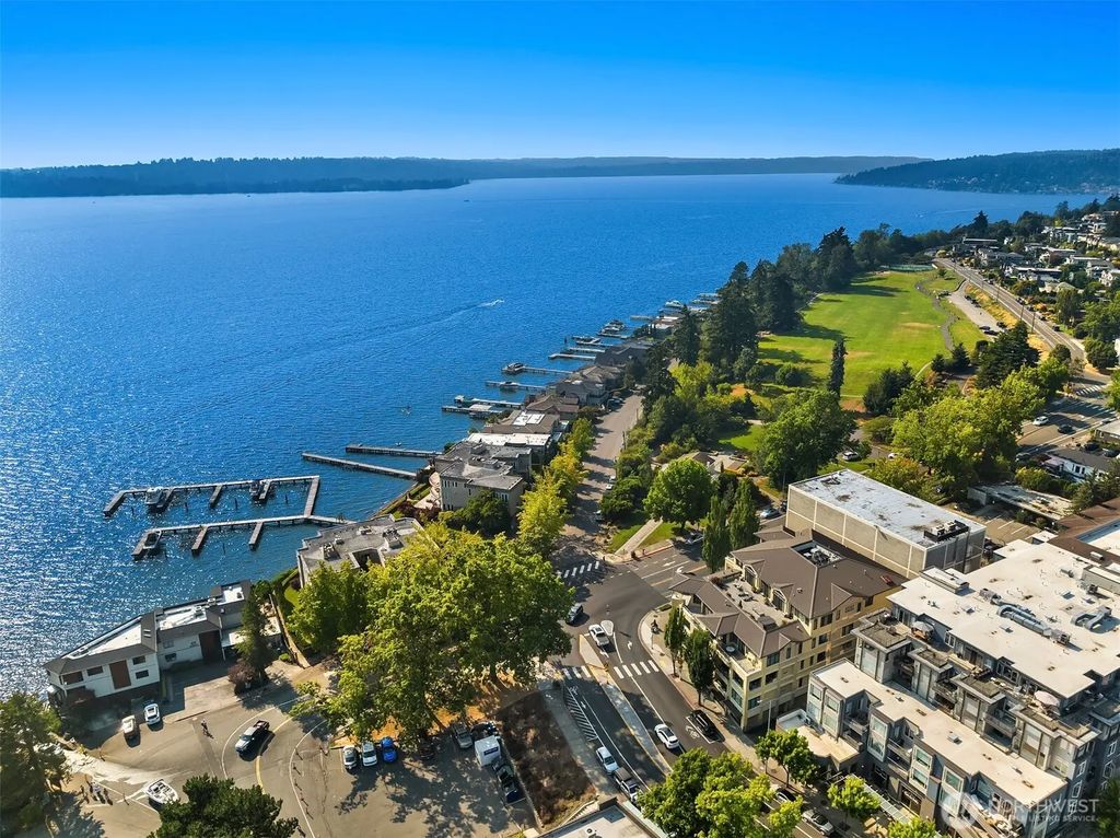 210 Market Street 304, Kirkland
