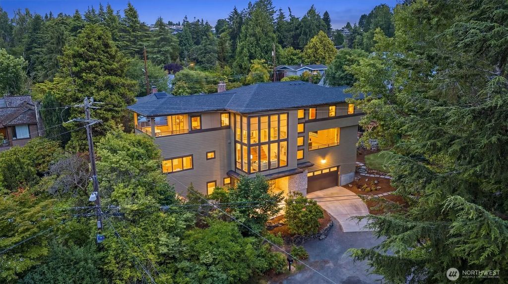 9528 28th Avenue Nw, Seattle