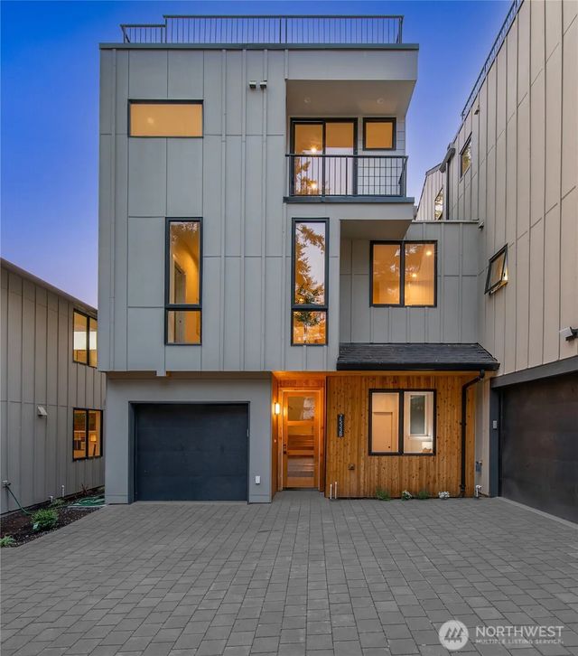 7533 31st Avenue Ne B, Seattle
