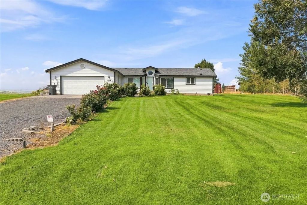 3914 Road F Ne, Moses Lake