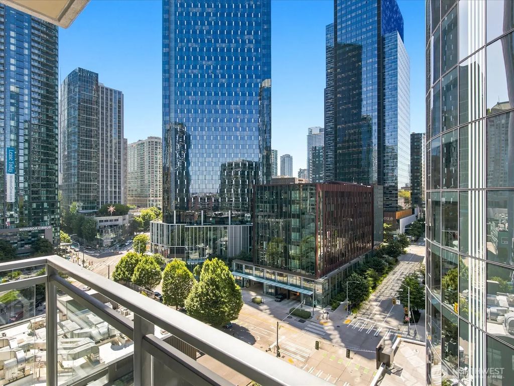 820 Blanchard Street 1007, Seattle