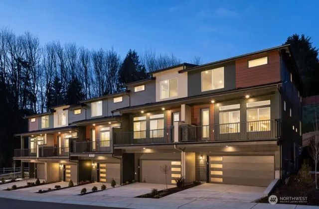 13210 Ne 127th Way D, Kirkland