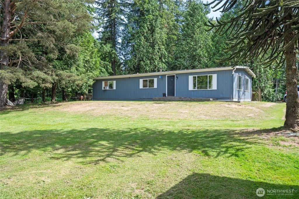 3233 Loomis Trail Road, Custer