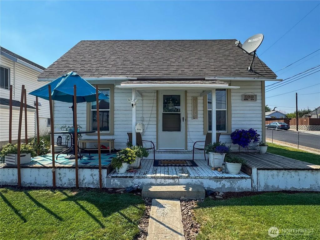 800 Methow Street, Wenatchee