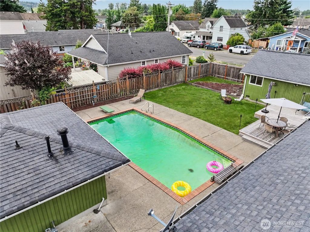 621 E Mason Avenue, Buckley