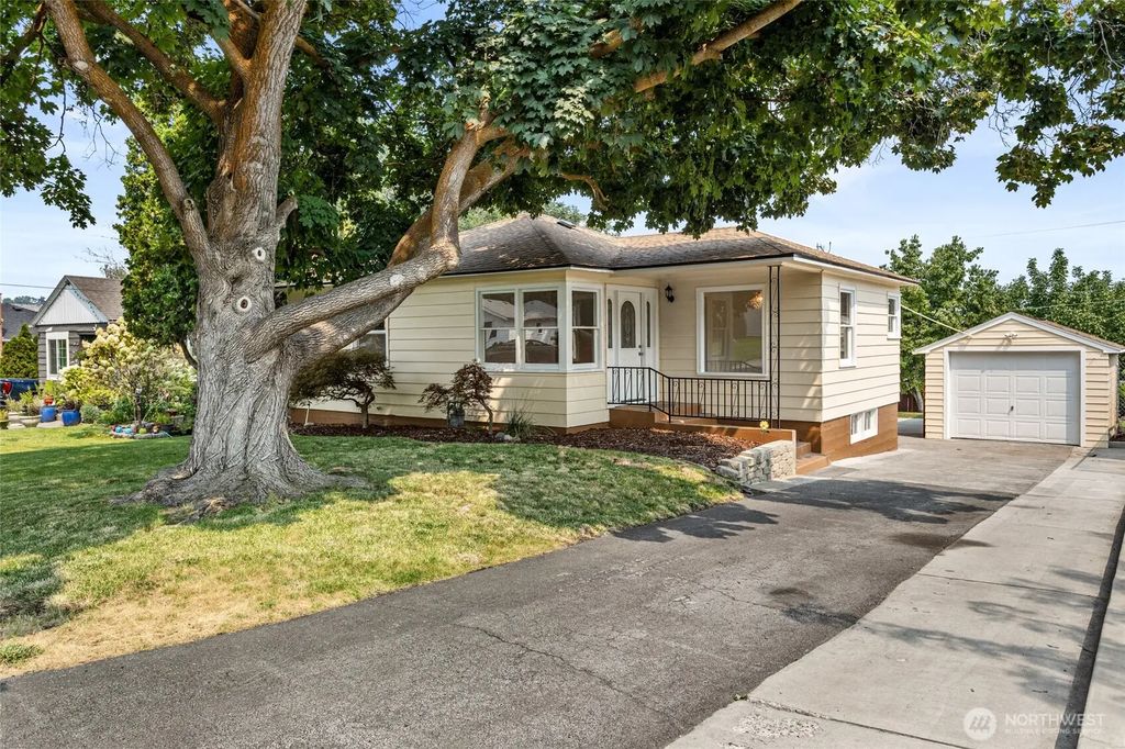 615 S 21st Avenue, Yakima