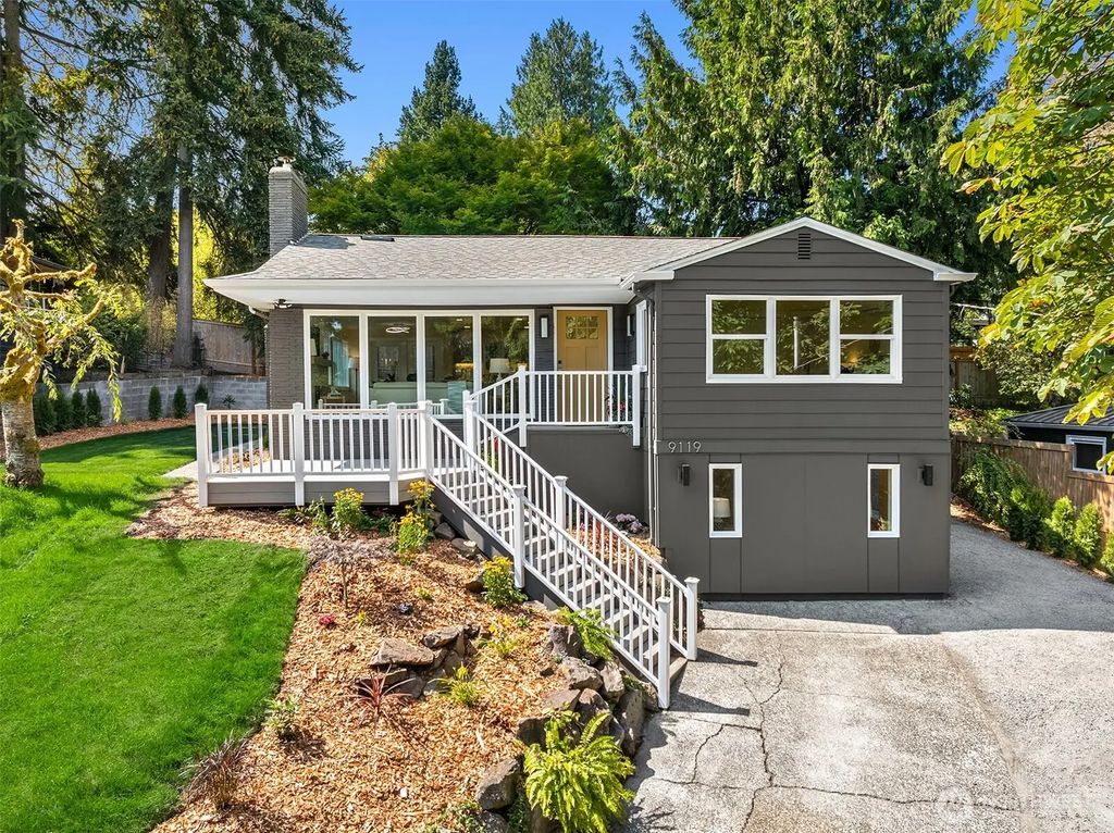 9119 17th Avenue Ne, Seattle