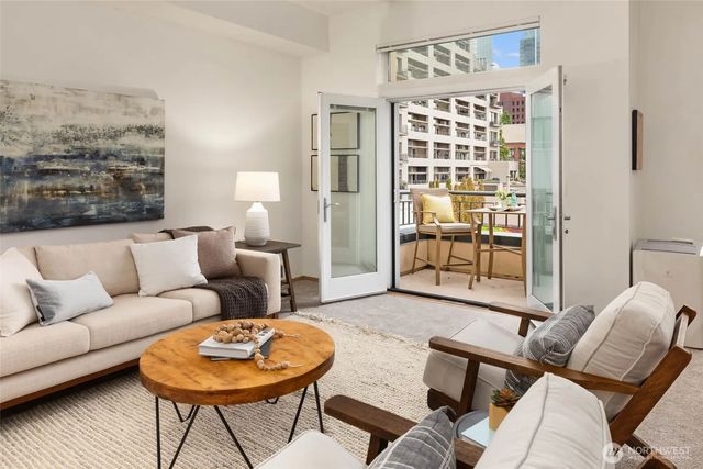 2030 Western Avenue 713, Seattle