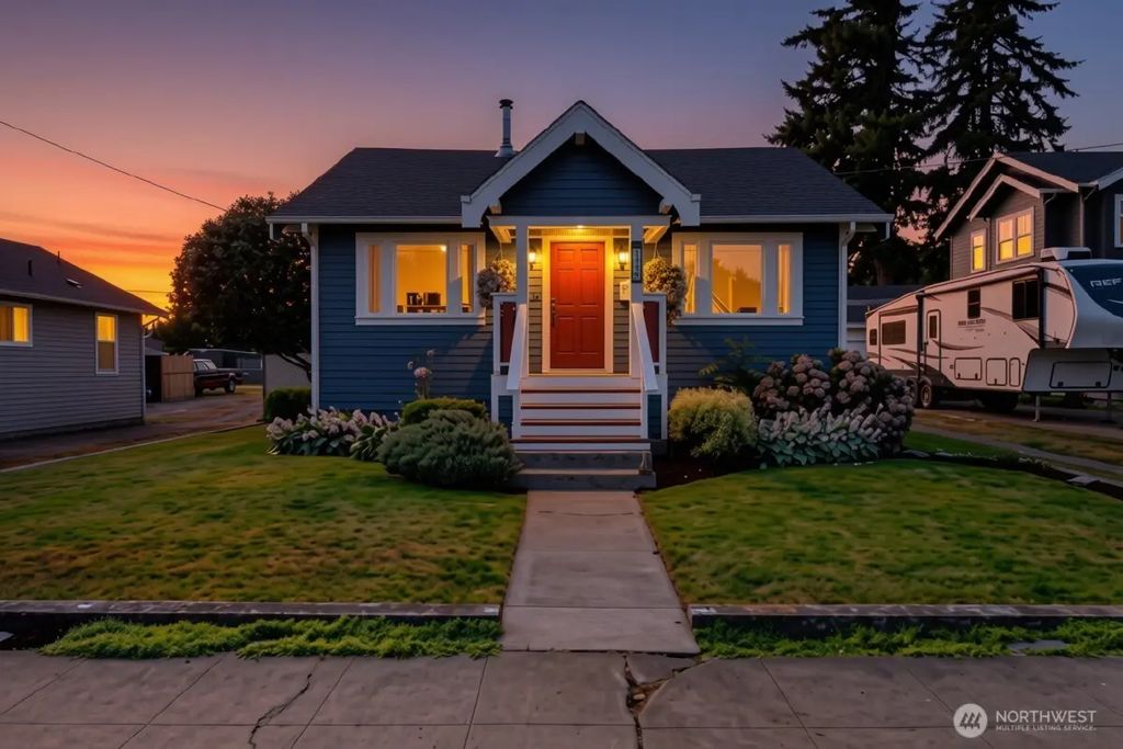 1138 Pioneer Street, Enumclaw