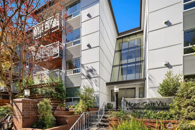 10501 8th Avenue Ne 127, Seattle