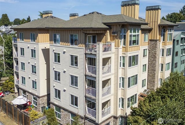1762 Nw 57th Street 203, Seattle