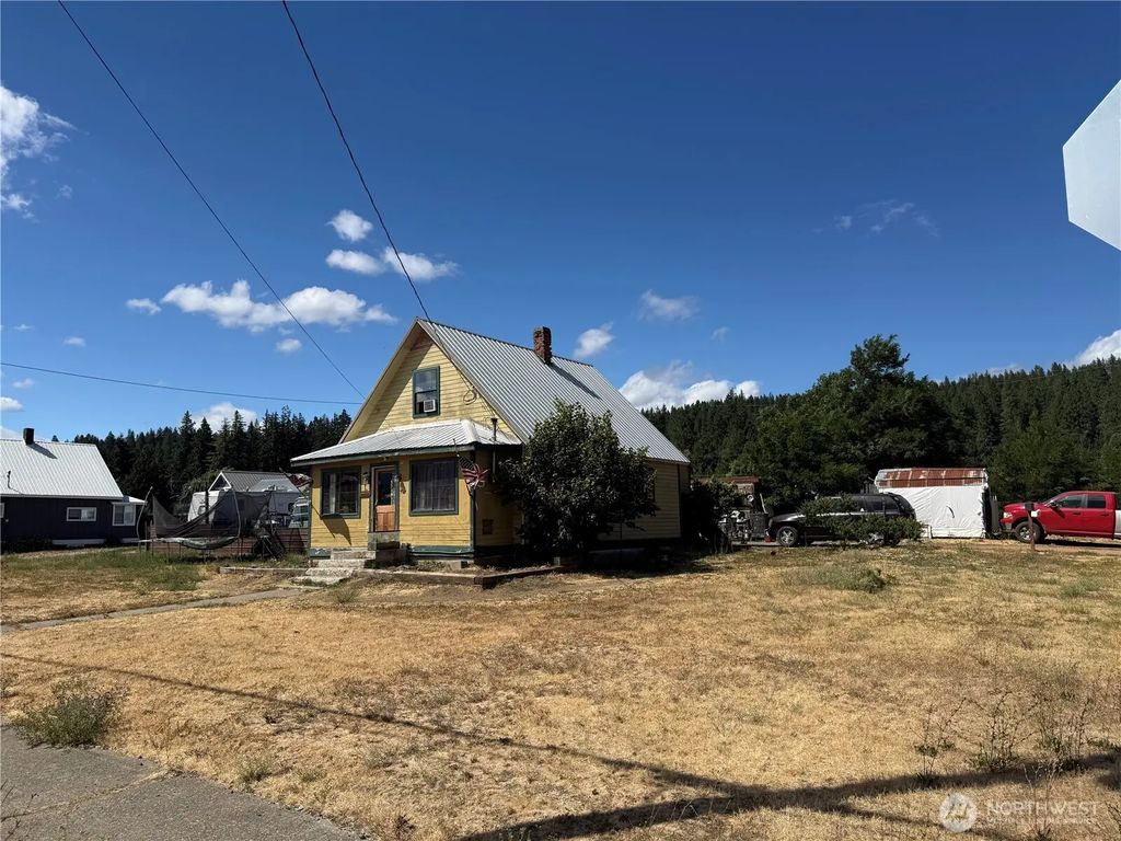 719 E 2nd Street, Cle Elum