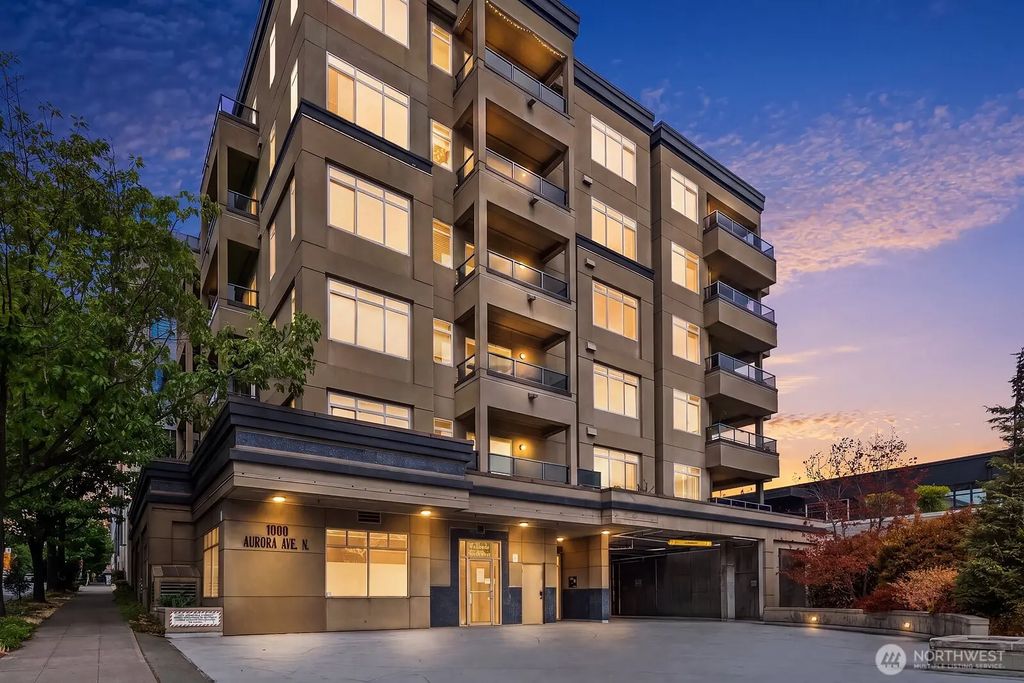1000 Aurora Avenue N 311, Seattle