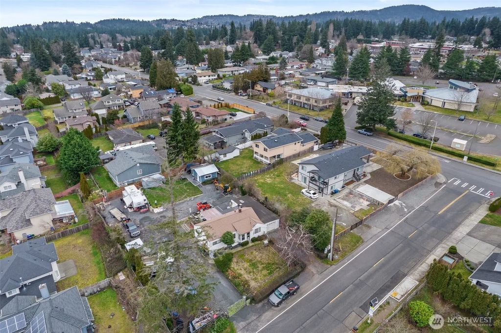 2416 Ne 16th Street, Renton