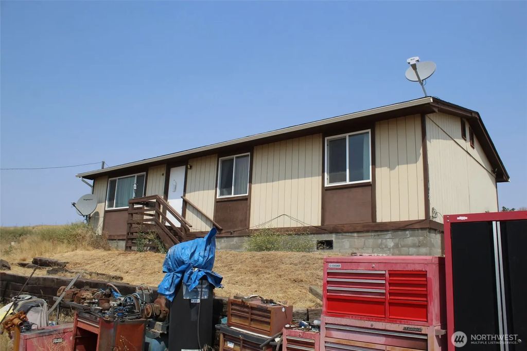 602 W Clarence Street, Lind