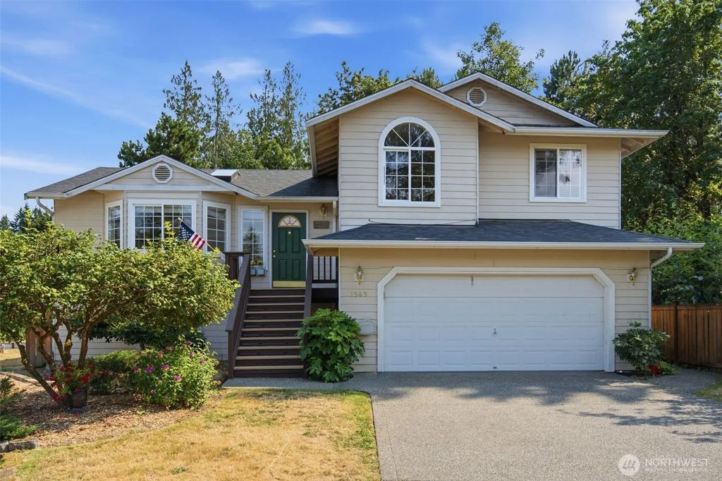 1565 Nordic Place, Poulsbo