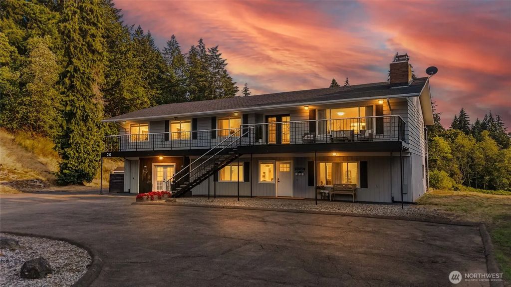 231 Ring Road, Kalama