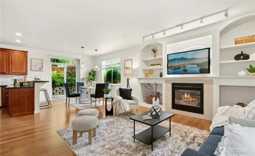 1447 Ne 166th Court 1, Shoreline