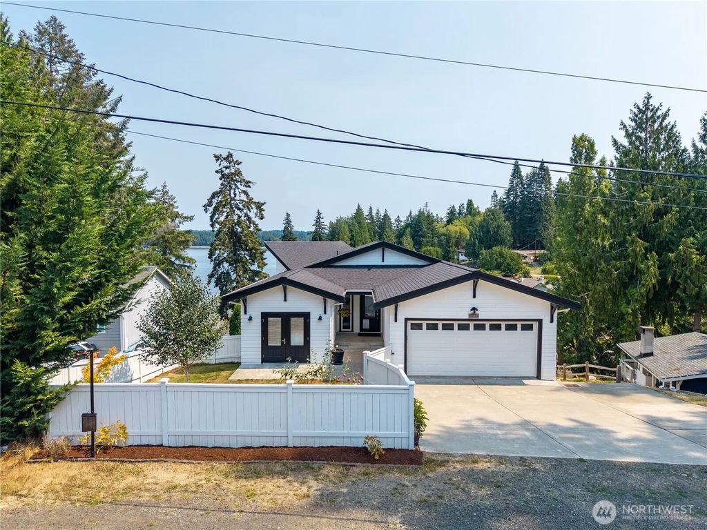 2142 Island Drive Nw, Olympia