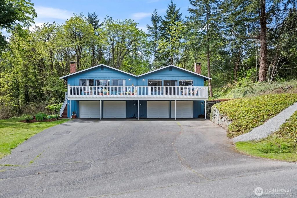 296 298 North Shore Boulevard, Fox Island