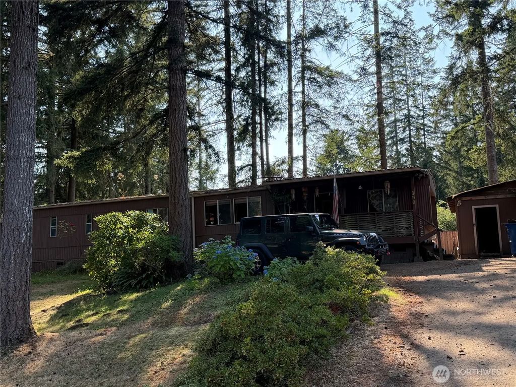 190 Ne Caption Hook Drive, Belfair
