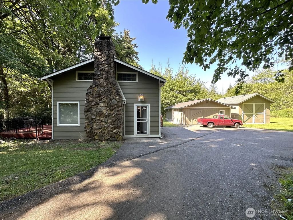 161 E Forest Drive, Belfair