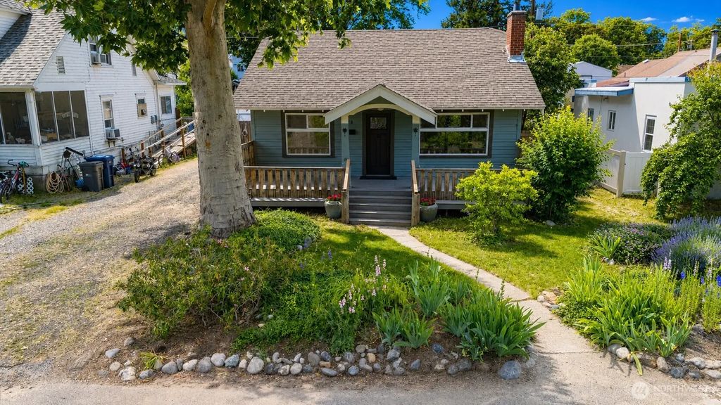 123 Riverfront Drive, Cashmere