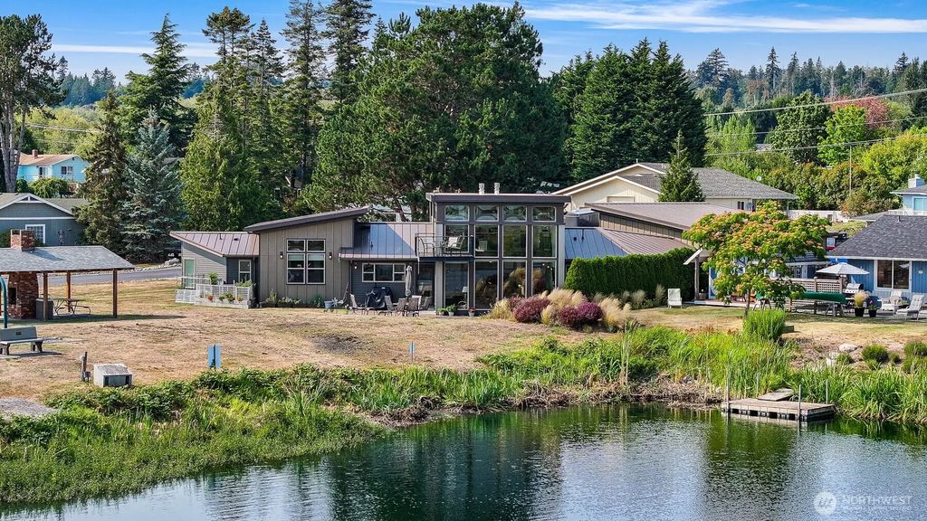 5493 Salish Road, Blaine