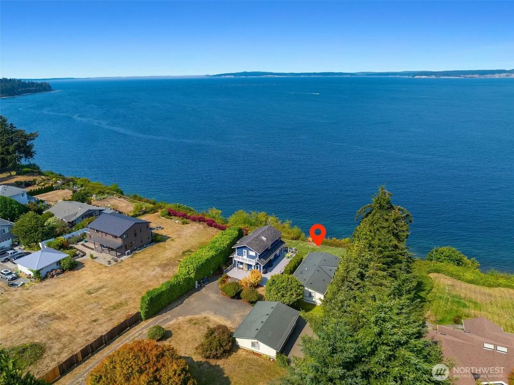 4304 Ne Twin Spits Road, Hansville