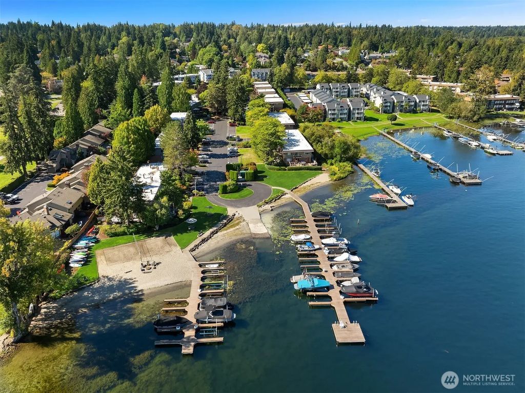 3834 175th Avenue Ne A303, Redmond