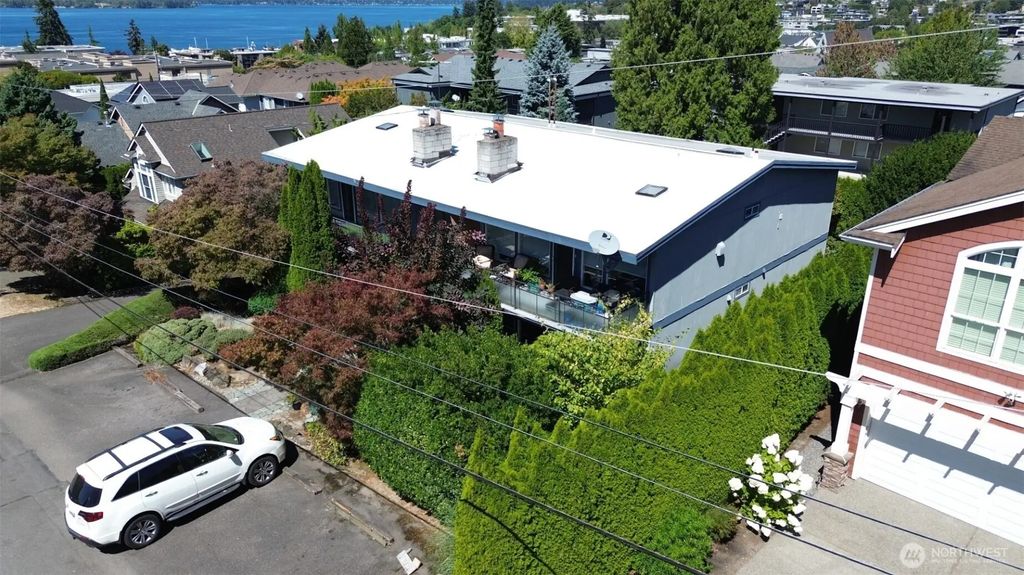 324 6th Avenue S, Kirkland