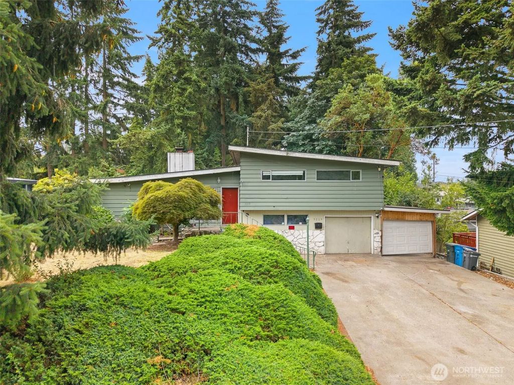 3219 S 166th Street, SeaTac