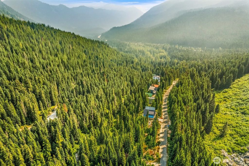 34374 S Nason Road, Leavenworth