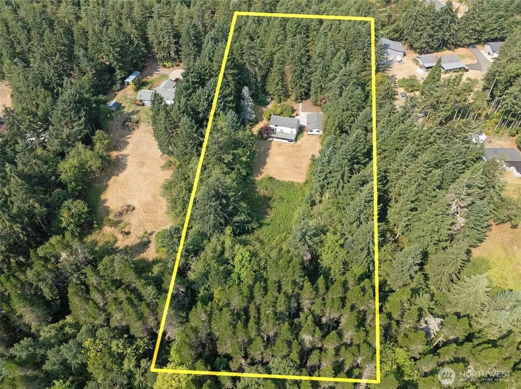 5724 Ne Puget Beach Road Ne, Olympia
