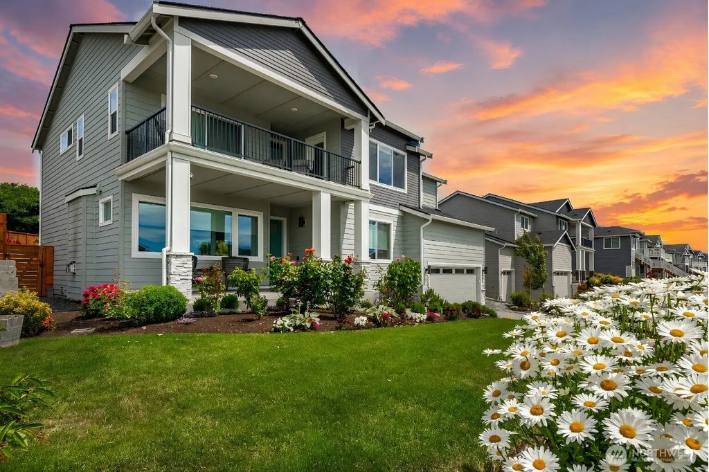 5436 Lonicera Drive, Blaine