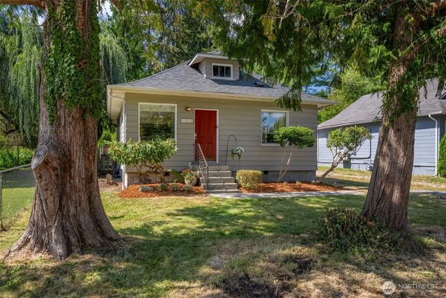 11017 31st Avenue Ne, Seattle
