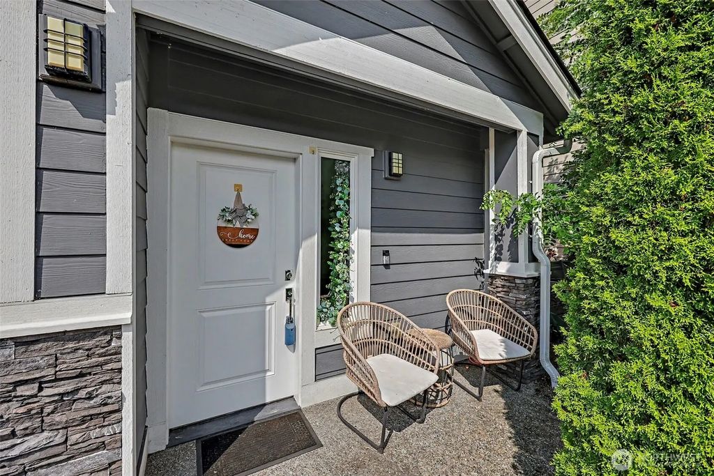 2704 S 120th Place, Burien