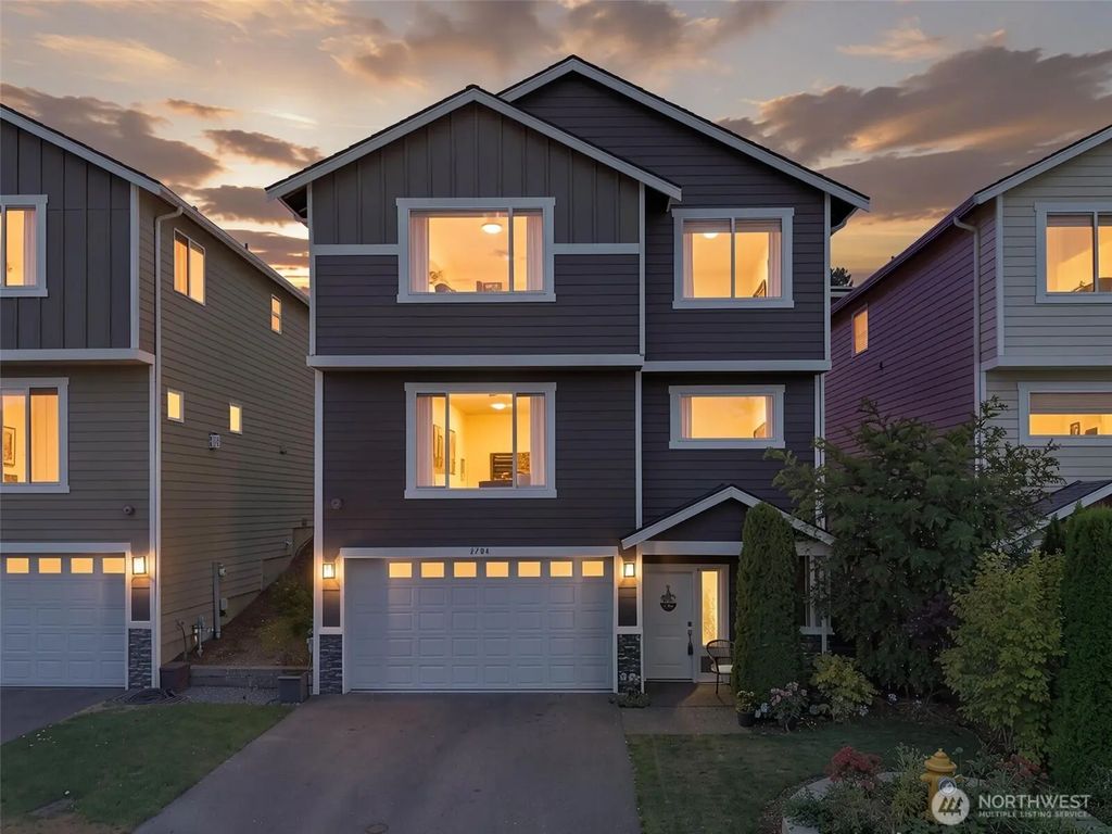 2704 S 120th Place, Burien