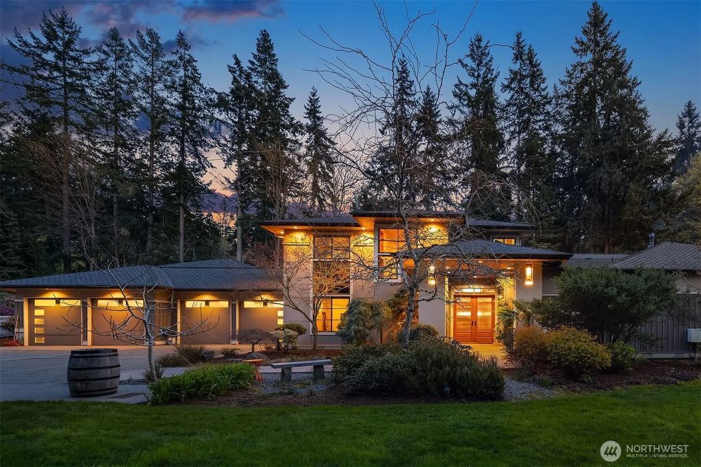 11303 S Dogwood Lane, Woodway