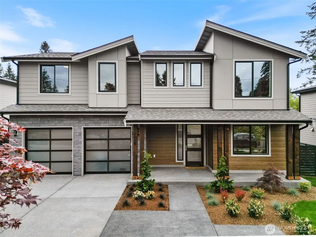 7825 Ne 143rd Street, Kirkland