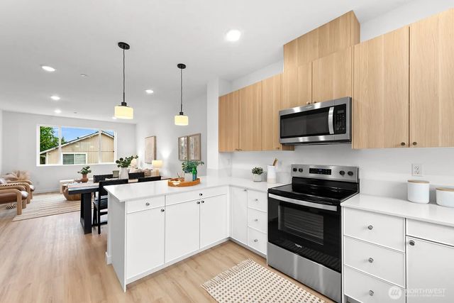 1405 Sw 111th Lane, Seattle