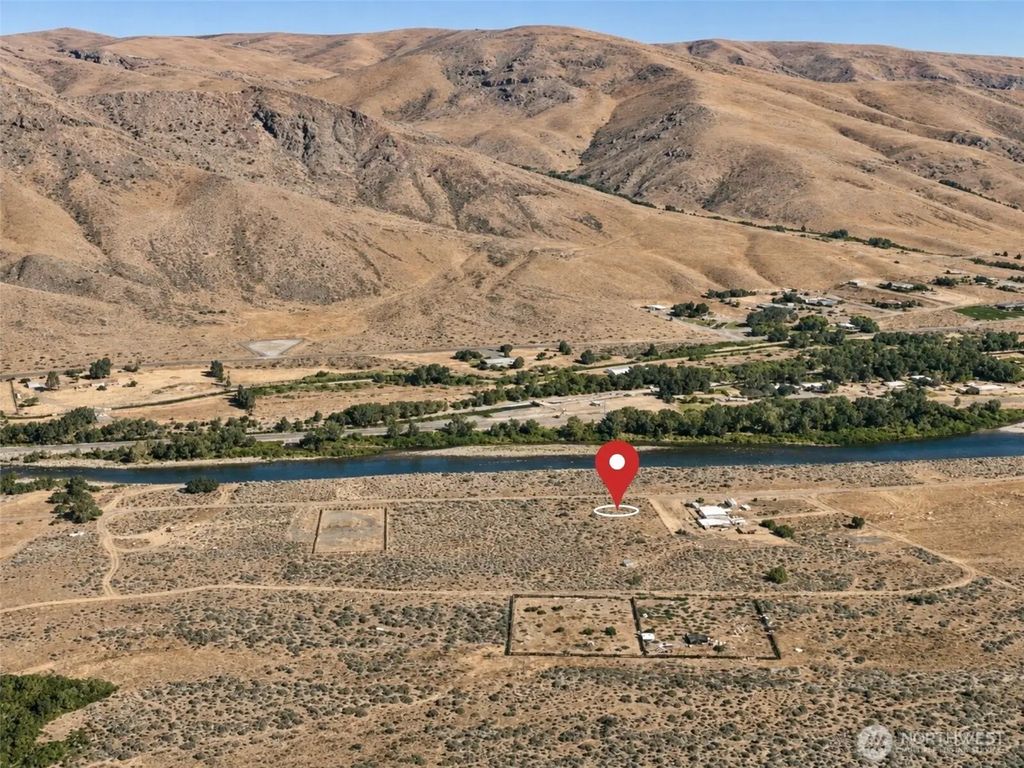 322 Lake Naches Road, Naches